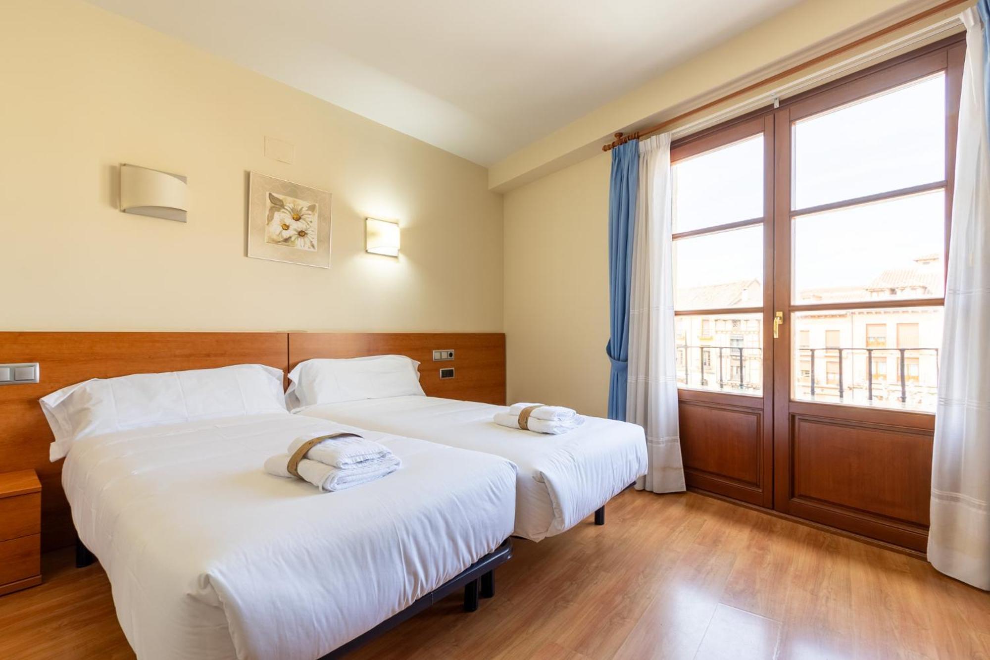 טורו Insidehome Zaravencia Plaza Mayor מראה חיצוני תמונה