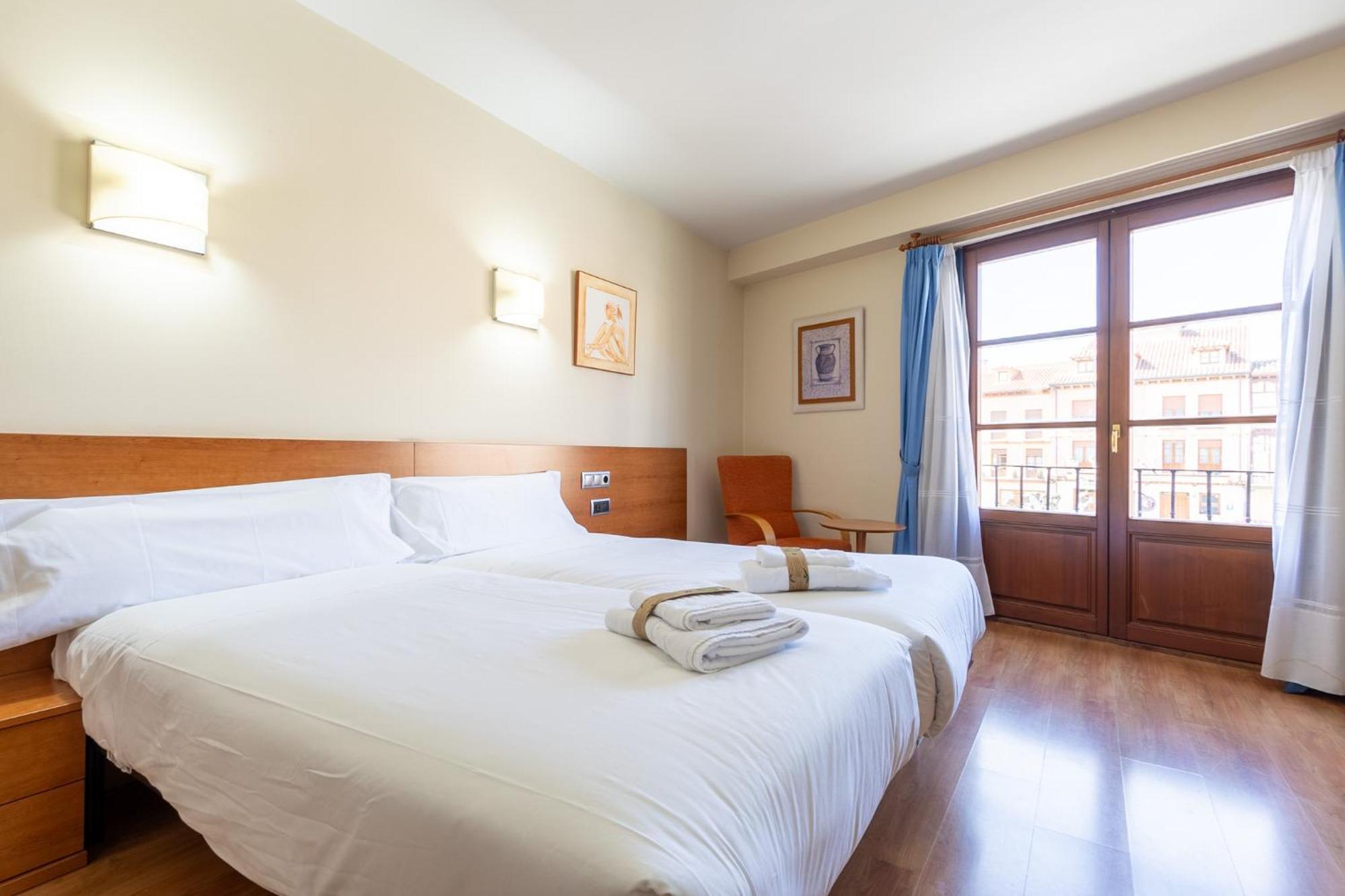 טורו Insidehome Zaravencia Plaza Mayor מראה חיצוני תמונה